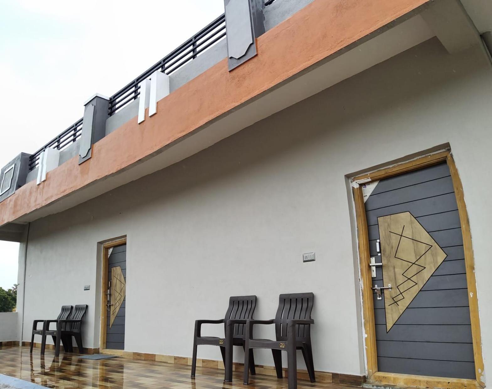 Raj Homestay Hampi Exterior photo