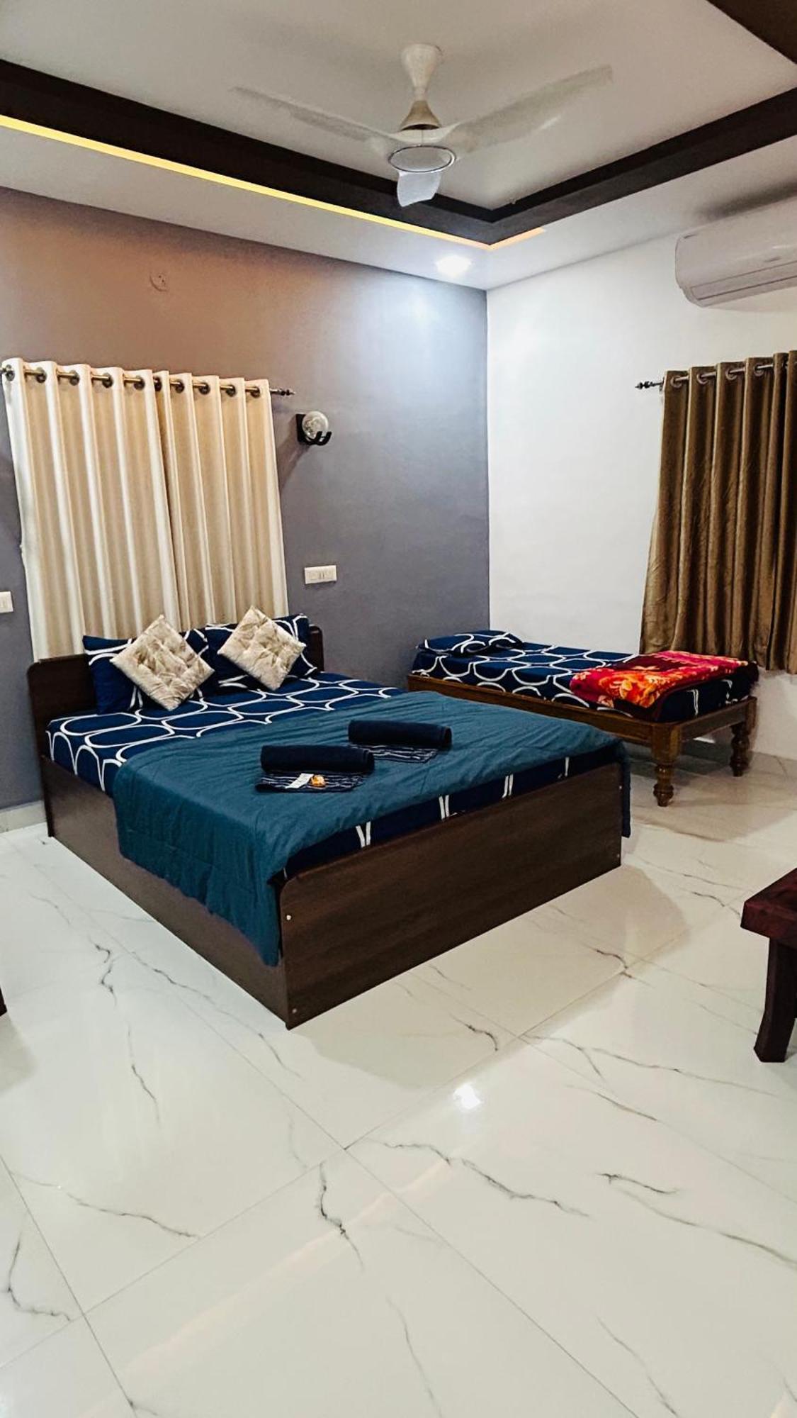 Raj Homestay Hampi Exterior photo